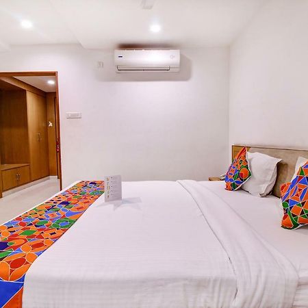 Fabhotel Syberitic Suites Gachibowli - Fully Vaccinated Staff Kondapur  Eksteriør bilde