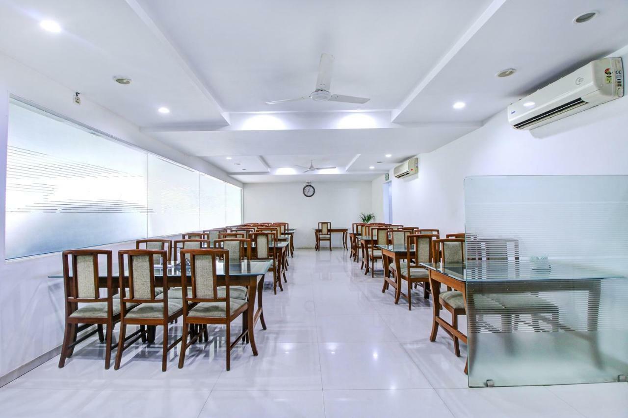 Fabhotel Syberitic Suites Gachibowli - Fully Vaccinated Staff Kondapur  Eksteriør bilde