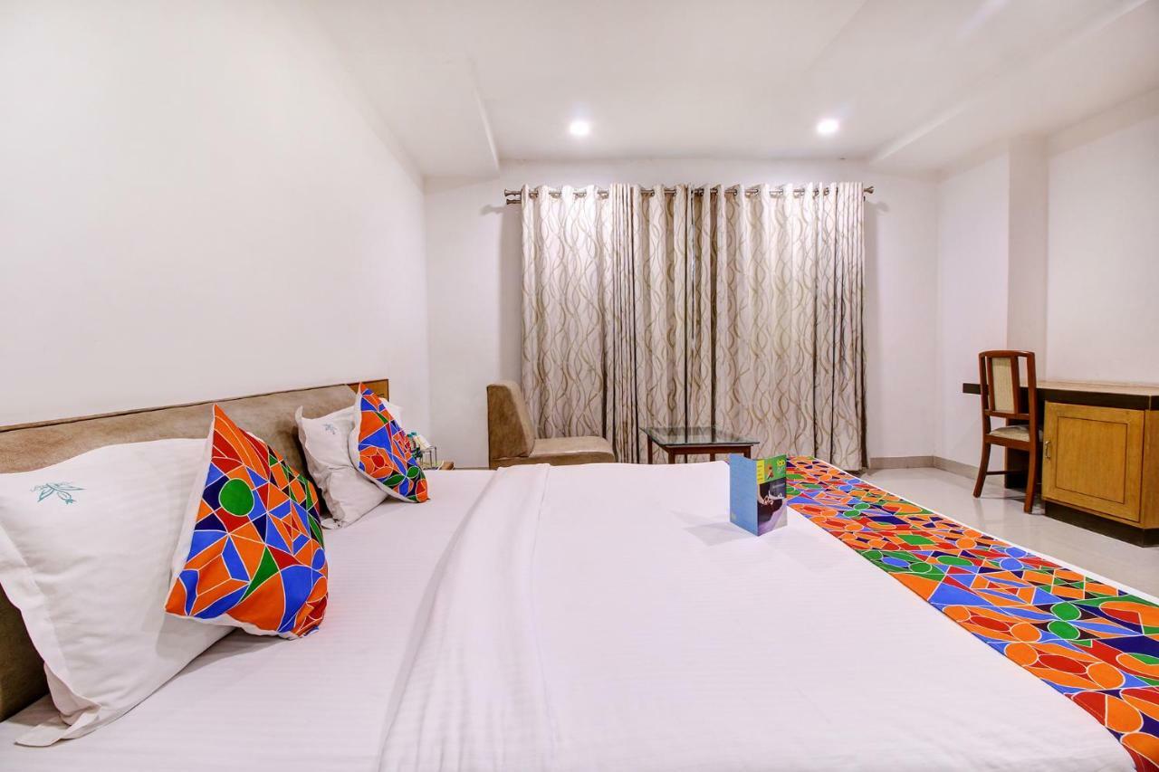 Fabhotel Syberitic Suites Gachibowli - Fully Vaccinated Staff Kondapur  Eksteriør bilde
